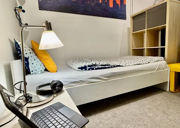 Forum Metro Wifi 1gbs 70'tv Netflix Hbo Appletv Apartment Warschau