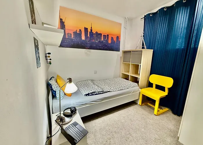 Apartment Forum Metro Wifi 1gbs 70'tv Netflix Hbo Appletv Warschau