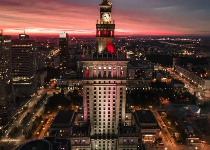 Apartment Forum Metro Wifi 1gbs 70'tv Netflix Hbo Appletv