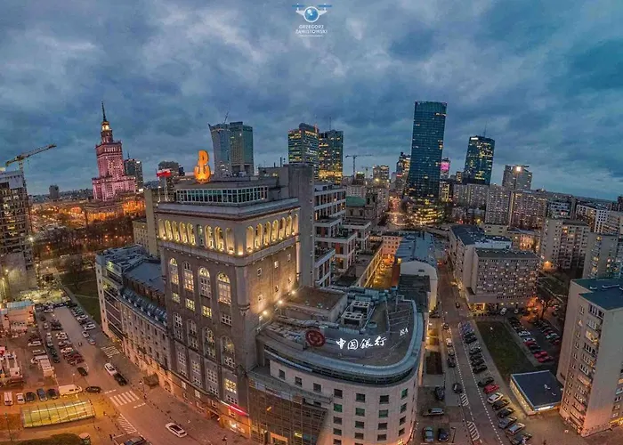 Forum Metro Wifi 1gbs 70'tv Netflix Hbo Appletv Warschau