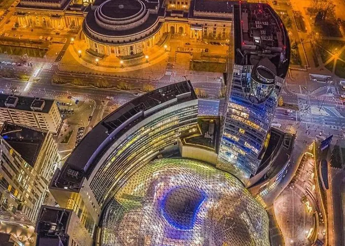 Forum Metro Wifi 1gbs 70'tv Netflix Hbo Appletv Apartment *