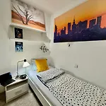 Apartamento Forum Metro Wifi 1gbs 70'tv Netflix Hbo Appletv *