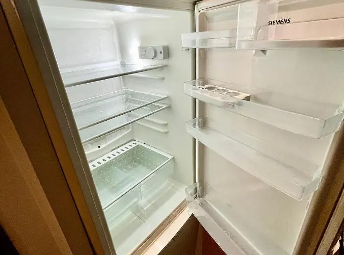 Forum Metro Wifi 1gbs 70'tv Netflix Hbo Appletv * وارسو