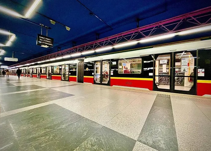 شقة Forum Metro Wifi 1gbs 70'tv Netflix Hbo Appletv وارسو