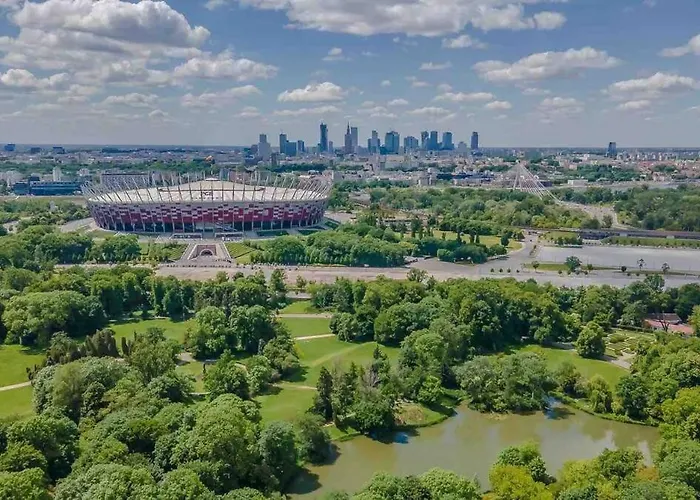 Forum Metro Wifi 1gbs 70'tv Netflix Hbo Appletv شقة وارسو