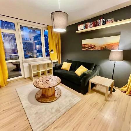 Forum Metro Wifi 1gbs 70'tv Netflix Hbo Appletv * 华沙