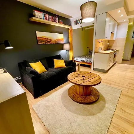 Forum Metro Wifi 1gbs 70'tv Netflix Hbo Appletv *