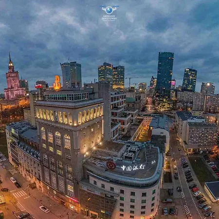 Forum Metro Wifi 1gbs 70'tv Netflix Hbo Appletv Warszawa