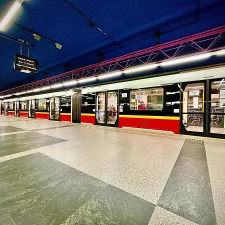 Apartament Forum Metro Wifi 1gbs 70'tv Netflix Hbo Appletv Warszawa