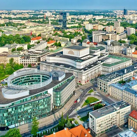 Apartman Forum Metro Wifi 1gbs 70'tv Netflix Hbo Appletv Varsó